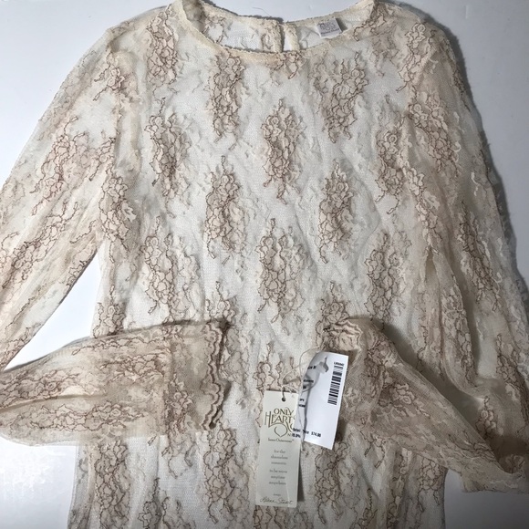 NWT Delicate Chantil LS Crew Neck Top size M - Picture 10 of 14